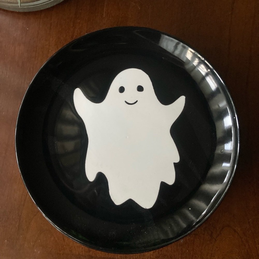 Ceramic Ghost Decor Plates - Set of 3 - Picture 2 of 7